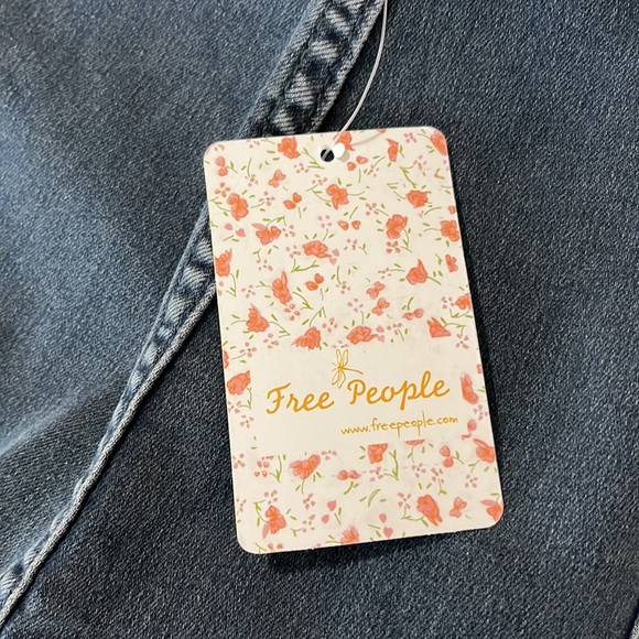 Free People - Denim Mini Skirt - Body Hugging Silhouette - Woman’s Size: 6 and 8 - Picture 7 of 12